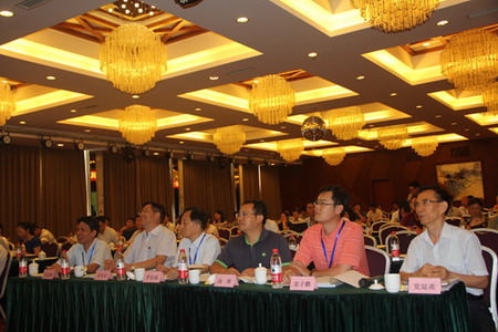 中国膜工业协会石化专委会秘书长党延斋主持会议 中国膜工业协会石化专委会秘书长党延斋主持会议