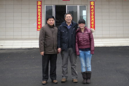 吴汉阳（左）与北京工业大学膜科学与技术实验室达成产学研合作