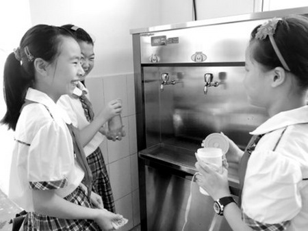 荣事达援建金寨县中小学校净水设备公益活动正式启动