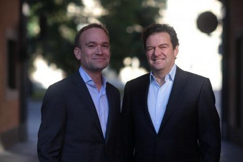 Bluewater品牌创始人兼CEO本特·里特力（右）与Bluewater全球董事总经理尼克拉斯·伍尔特