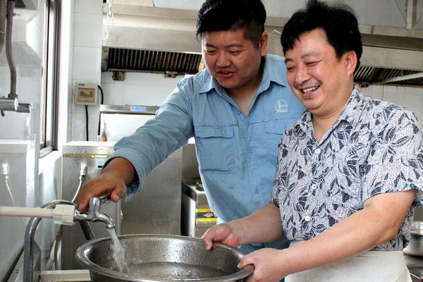 中石化管道公司南京处为观音站职工食堂用水改纯净水