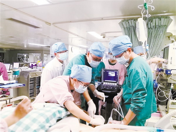 江门市五邑中医院ECMO医疗团队创造了一次生命的奇迹