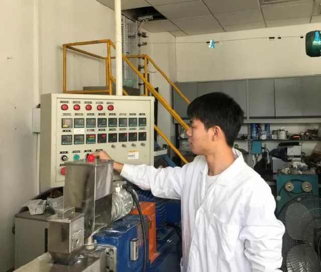 2018天津工大获国家奖学金8位博士生中4位研究膜技术