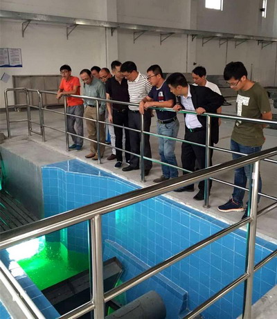 华南地区水展参会代表考察碧水源珠海建造膜法污水厂