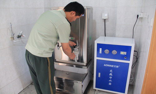 净化水设备正式安装完毕 净化水设备正式安装完毕