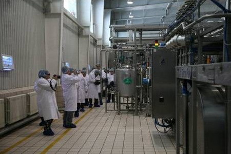 伊利金海配方奶粉生产基地率先采用膜过滤冷除菌技术 伊利金海配方奶粉生产基地率先采用膜过滤冷除菌技术