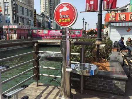 江苏宜兴市繁华商业街区多处安装纳滤膜过滤直饮水台 江苏宜兴市繁华商业街区多处安装纳滤膜过滤直饮水台