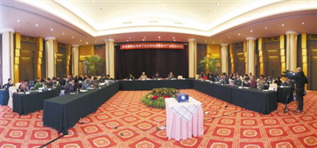 1月15日上午,中国生产力促进中心协会在北京主持召开“混合溶剂金属膜干法云回收环保成套技术评审及产业化论证会”。 1月15日上午,中国生产力促进中心协会在北京主持召开“混合溶剂金属膜干法云回收环保成套技术评审及产业化论证会”。