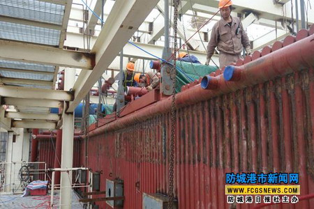 防城港市首个垃圾焚烧发电厂正在进行主厂房设备安装 防城港市首个垃圾焚烧发电厂正在进行主厂房设备安装