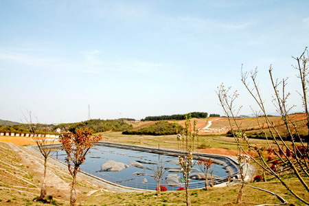 安徽广德县桃州镇垃圾处理中心建有渗滤液膜处理工程