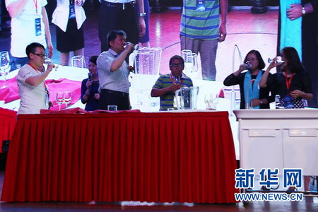 加立健康饮水精准扶贫捐赠启动仪式暨新品全球发布会 加立健康饮水精准扶贫捐赠启动仪式暨新品全球发布会