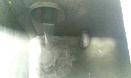 出水啦!出水啦!请记住2016年8月5日15点45分 出水啦!出水啦!请记住2016年8月5日15点45分