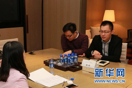 海尔集团净水设备副总经理陈鹏接受新华网记者采访 海尔集团净水设备副总经理陈鹏接受新华网记者采访
