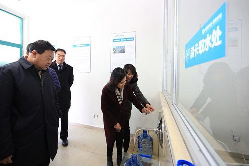 四季沐歌捐赠“母亲水窖·亲亲水站”直饮水项目启动 四季沐歌捐赠“母亲水窖·亲亲水站”直饮水项目启动