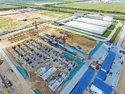 正在建设中的银川智慧产业园,未来这里将实现直饮水设施等智能设施的产业化生产 正在建设中的银川智慧产业园,未来这里将实现直饮水设施等智能设施的产业化生产