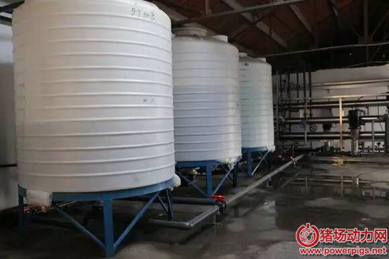 兴旺牧业中间储存池 兴旺牧业中间储存池