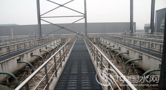 2007年10月27日,由北京碧水源科技股份有限公司承建的顺义新城温榆河水资源利用一期工程(“引温济潮”工程)全线通水,工程采用膜生物反应器(MBR)技术 2007年10月27日,由北京碧水源科技股份有限公司承建的顺义新城温榆河水资源利用一期工程(“引温济潮”工程)全线通水,工程采用膜生物反应器(MBR)技术
