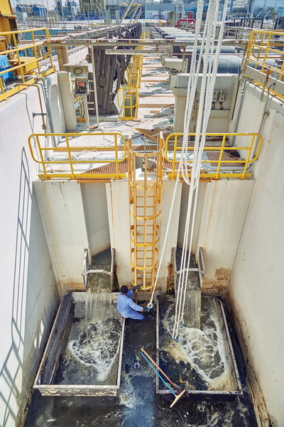 迪拜杰贝阿里海水淡化厂每天可以产生3000万加仑淡水 迪拜杰贝阿里海水淡化厂每天可以产生3000万加仑淡水