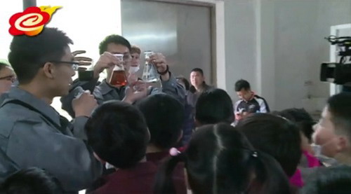 无锡国际学校桃花山垃圾卫生填埋场上“环境保护课” 无锡国际学校桃花山垃圾卫生填埋场上“环境保护课”