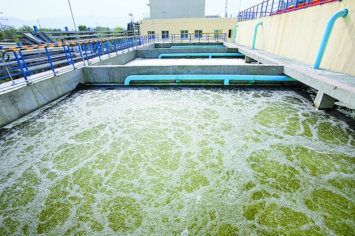 2009年10月28日,中国石油当时最大的炼油污水深度处理回用装置在兰州石化实现中交 2009年10月28日,中国石油当时最大的炼油污水深度处理回用装置在兰州石化实现中交