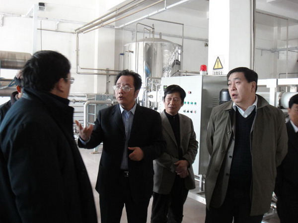 记者在青啤武威公司现场感受推动绿色循环发展全过程 记者在青啤武威公司现场感受推动绿色循环发展全过程