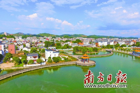 改造后的石柱塘成了村民休闲娱乐的好地方