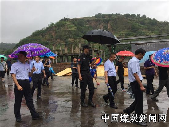 德国ItN箱式陶瓷膜超滤装置在陕西临县用作为示范工程 德国ItN箱式陶瓷膜超滤装置在陕西临县用作为示范工程