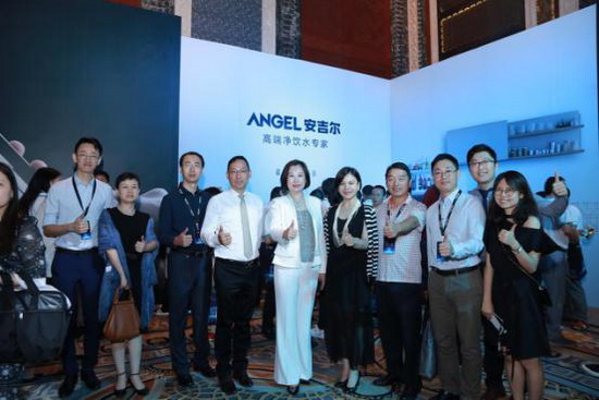 安吉尔新品装备陶氏RO膜可连续净水35吨寿命长达五年 安吉尔新品装备陶氏RO膜可连续净水35吨寿命长达五年