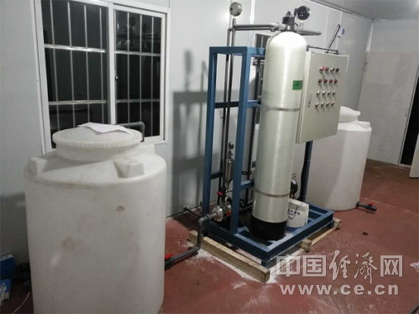 “平潭大屿岛海水淡化研究及示范应用”项目相关装置(福建省海洋与渔业厅供图) “平潭大屿岛海水淡化研究及示范应用”项目相关装置(福建省海洋与渔业厅供图)