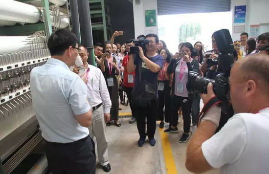 亚太森博城市中水回用车间迎来国内外60多名记者采访
