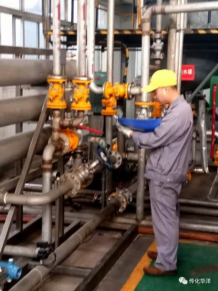 坚守岗位——一车间员工余小宝