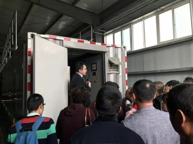 10月13日,130多名中国城市环境卫生协会华东地区第25届年会与会嘉宾参观考察了中联环境济南生活垃圾填埋场渗滤液处理运营服务项目及其主体工艺单元——两级DTRO。 10月13日,130多名中国城市环境卫生协会华东地区第25届年会与会嘉宾参观考察了中联环境济南生活垃圾填埋场渗滤液处理运营服务项目及其主体工艺单元——两级DTRO。