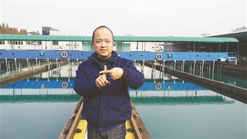 清泰水厂生产技术科科长姚峻嵘