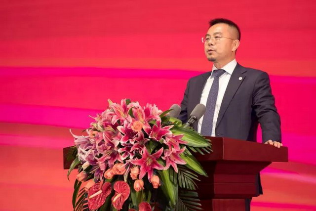 全国工商联环境商会会长赵笠钧出席开幕式并致辞 全国工商联环境商会会长赵笠钧出席开幕式并致辞