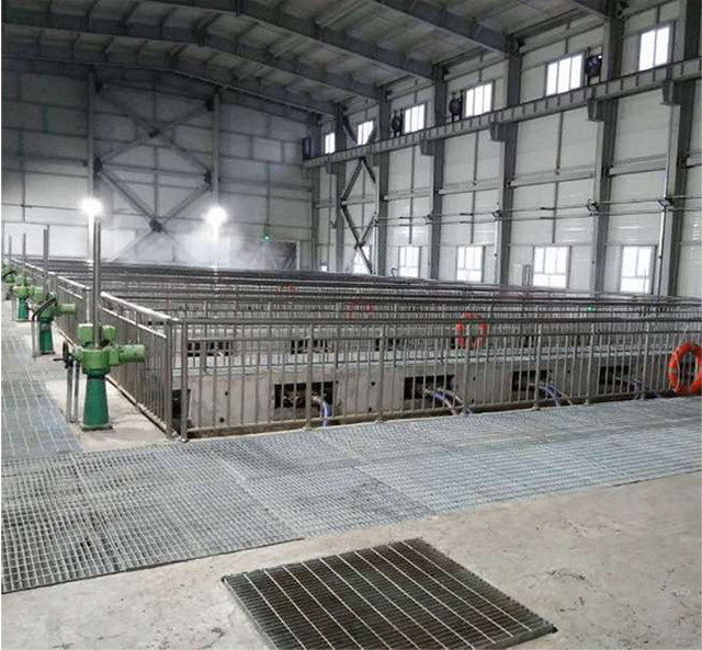 新疆奇台县城污水处理厂提标改造工程近期规模2.5万立方米/日,远期规模5.0万立方米/日,在原有污水厂基础上进行技改,增加MBR膜技术处理工艺,以极低的投入急性提标改造后,出水指标从原来的《城镇污水处理厂污染物排放标准》(GB18918-2002)二级标准提高至一级A标准,主要污染物的出水指标稳定达到地表Ⅳ类水标准。(源自:新疆碧水源环境资源股份有限公司) 新疆奇台县城污水处理厂提标改造工程近期规模2.5万立方米/日,远期规模5.0万立方米/日,在原有污水厂基础上进行技改,增加MBR膜技术处理工艺,以极低的投入急性提标改造后,出水指标从原来的《城镇污水处理厂污染物排放标准》(GB18918-2002)二级标准提高至一级A标准,主要污染物的出水指标稳定达到地表Ⅳ类水标准。(源自:新疆碧水源环境资源股份有限公司)