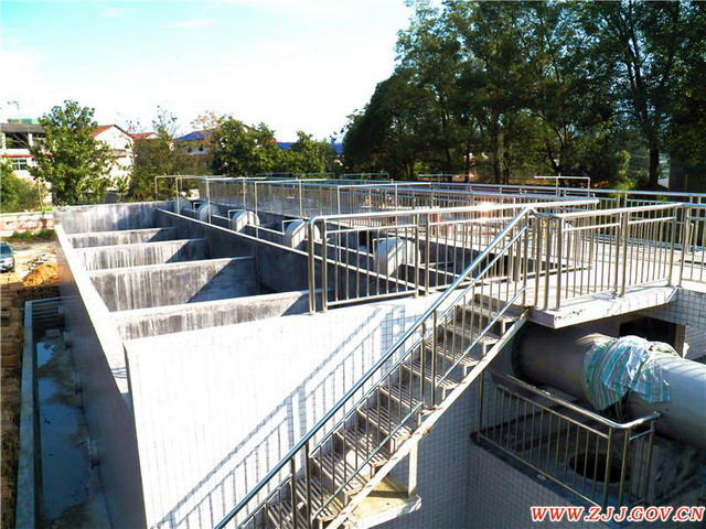 张家界市自来水公司二水厂扩建工程出厂水全部达到国家106项卫生标准指标 张家界市自来水公司二水厂扩建工程出厂水全部达到国家106项卫生标准指标