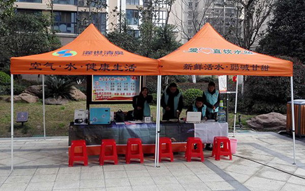 濯世环境净水设备是采用APO+安全净水技术、独家的DPM技术过滤系统和独有专利水处理技术,能有效杜绝“二次污染”,可直接替代让居民忧心忡忡的桶装水。 濯世环境净水设备是采用APO+安全净水技术、独家的DPM技术过滤系统和独有专利水处理技术,能有效杜绝“二次污染”,可直接替代让居民忧心忡忡的桶装水。
