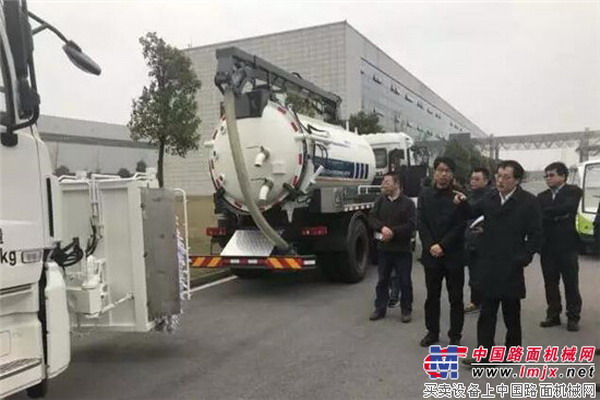 中联环境道路保洁和市政养护装备将服务于港珠澳大桥 中联环境道路保洁和市政养护装备将服务于港珠澳大桥