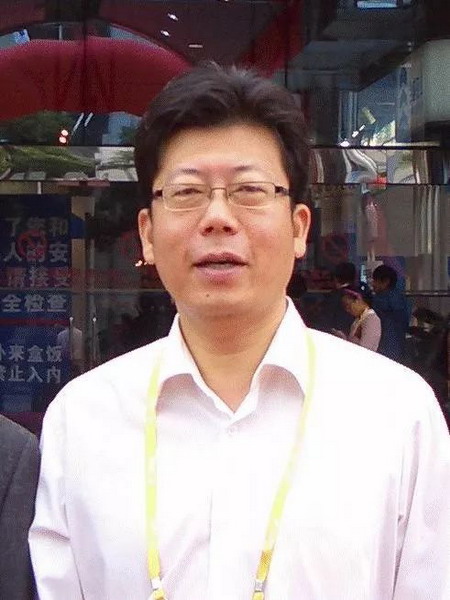 杨昆与他的津工科技团队主导离子膜技术创新方兴未艾 杨昆与他的津工科技团队主导离子膜技术创新方兴未艾
