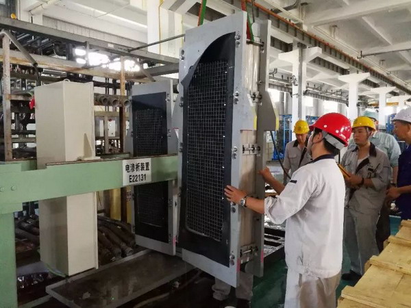 杨昆与他的津工科技团队主导离子膜技术创新方兴未艾 杨昆与他的津工科技团队主导离子膜技术创新方兴未艾