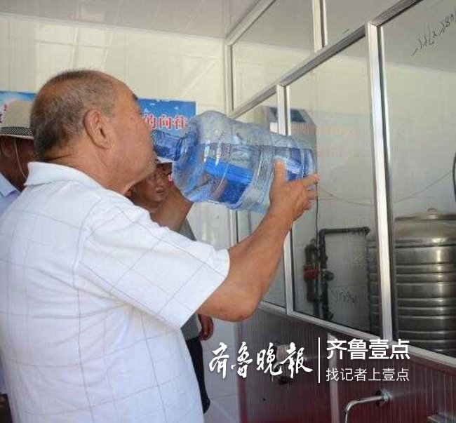全力改善民生养马岛旅游度假区管委为各村安装净水机 全力改善民生养马岛旅游度假区管委为各村安装净水机