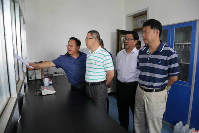 国家发改委环资司赵鹏高一行甘肃宁县考察苦咸水利用 国家发改委环资司赵鹏高一行甘肃宁县考察苦咸水利用