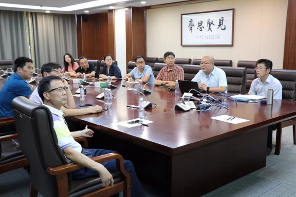 彭永臻院士与君集水处理探讨汤逊湖污水处理工艺优化