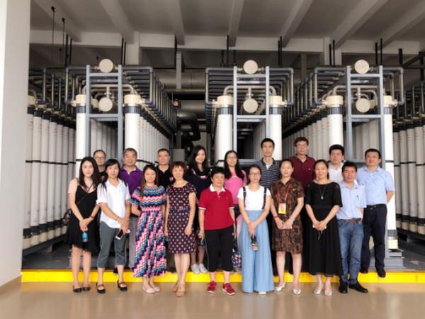 “直饮水之旅”深圳市民实地考察改造后的沙头角水厂