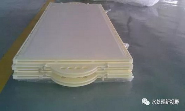 运行在膜生反应器中平板膜与中空纤维膜的优势相比较 运行在膜生反应器中平板膜与中空纤维膜的优势相比较