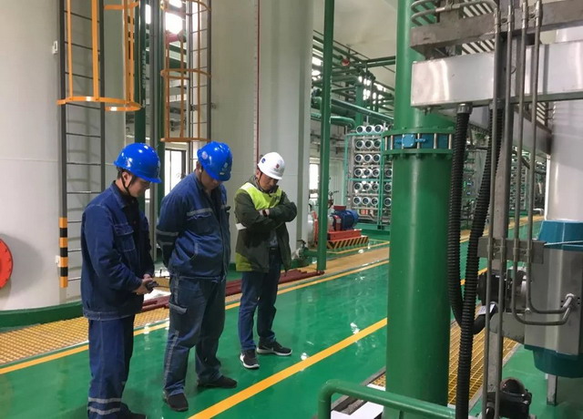 周口燃气热电组织发电部运行人员对制水设备化学清洗 周口燃气热电组织发电部运行人员对制水设备化学清洗
