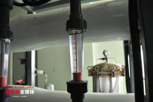 新泰光大环保能源垃圾渗滤液处理系统出水“可以喝”