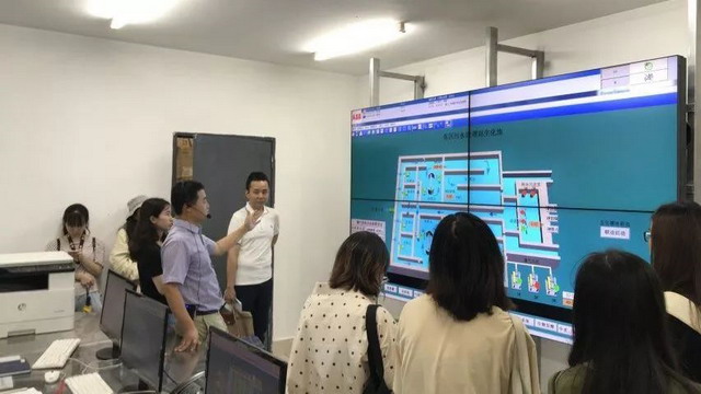 重庆大学环境学院师生参观江北机场东航站区污水处理 重庆大学环境学院师生参观江北机场东航站区污水处理