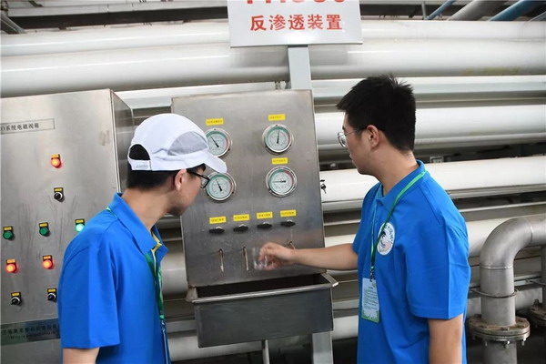 大学生环保社团石化环保行探访扬子石化水厂污水回用 大学生环保社团石化环保行探访扬子石化水厂污水回用
