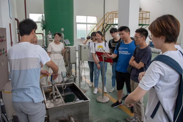 清华大学“初心服务团”江西萍乡实践队深入普天高科 清华大学“初心服务团”江西萍乡实践队深入普天高科